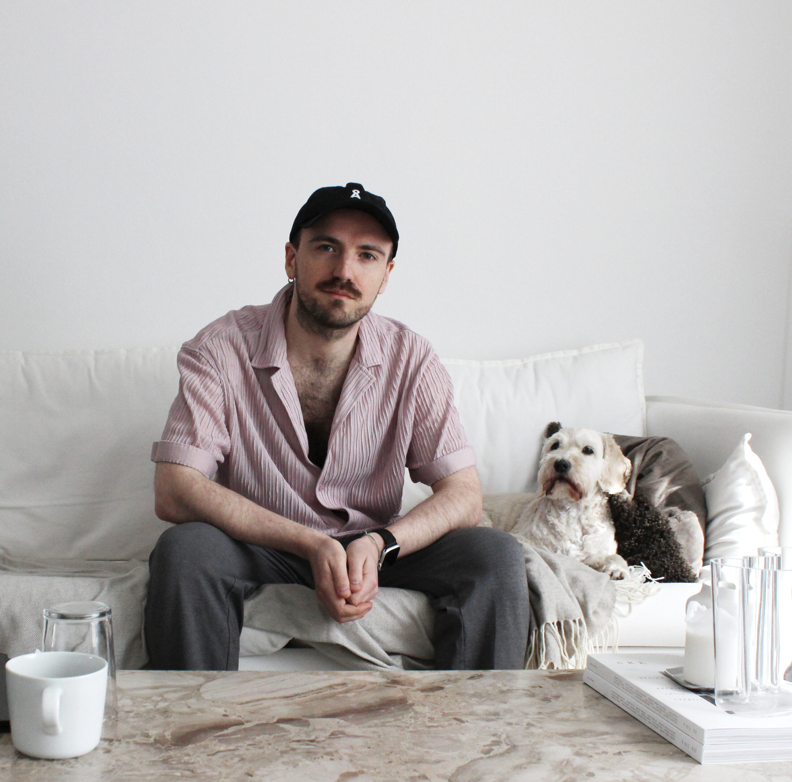 Behind the Books – Das Interview (2025)
